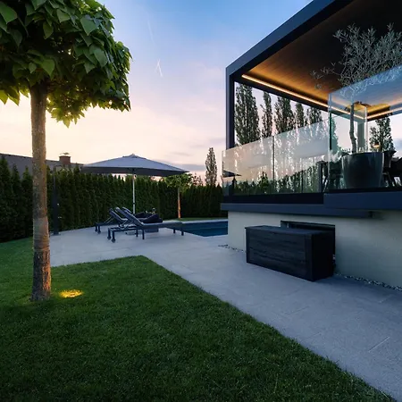 Platschberg Urban Hideaway - Stilvolles Mit Pool An Der Weinstrasse * Berghausen