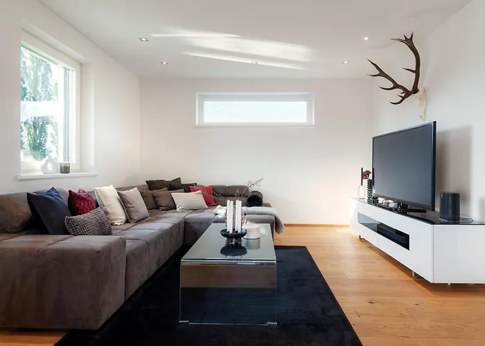 Holiday home Platschberg Urban Hideaway - Stilvolles Mit Pool An Der Weinstrasse