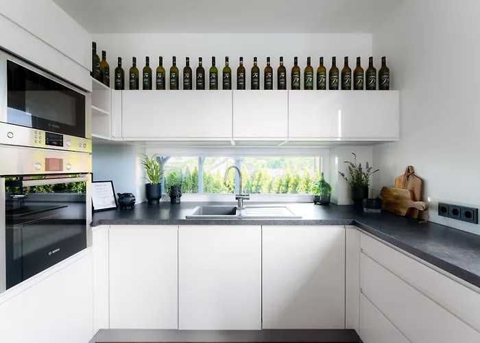 Holiday home Platschberg Urban Hideaway - Stilvolles Mit Pool An Der Weinstrasse