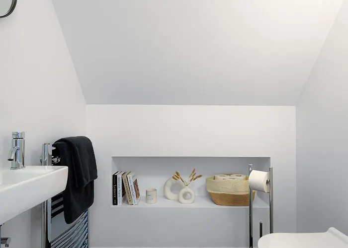 Platschberg Urban Hideaway - Stilvolles Mit Pool An Der Weinstrasse Berghausen